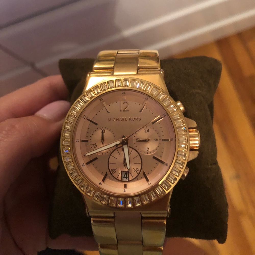Michael kors rose gold watch